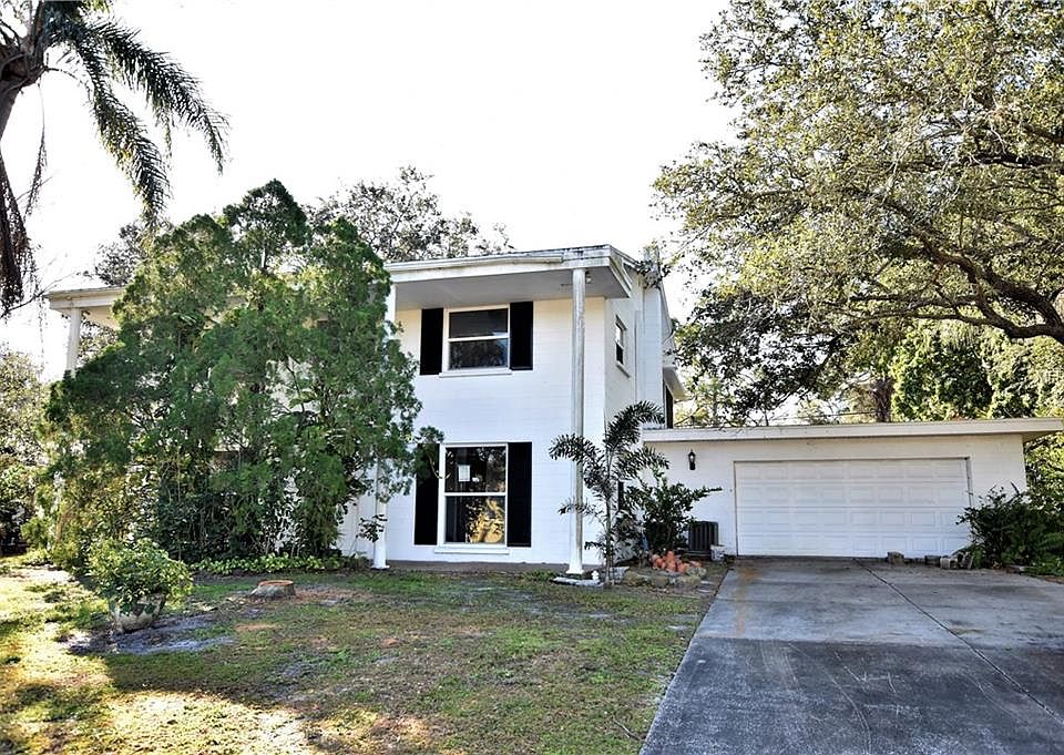 1st image of 3716 Breezemont Dr