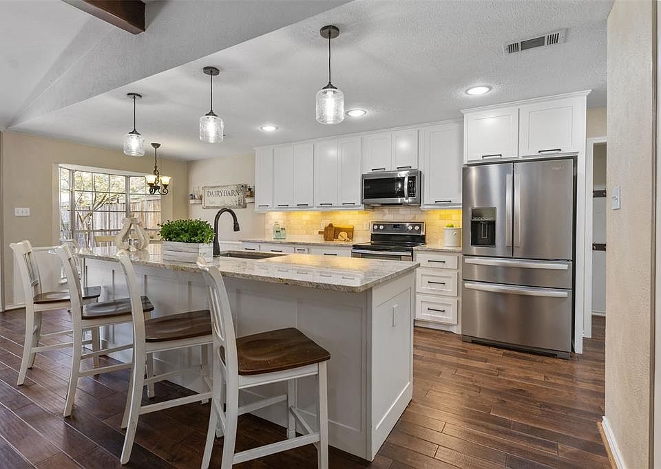 1st image of 2513 Northcrest Dr