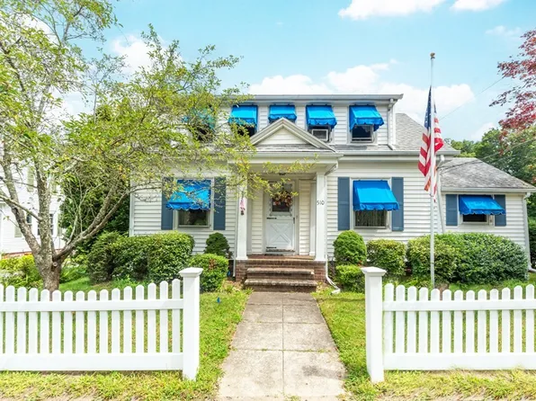 510 E Main St, Avon, MA 02322