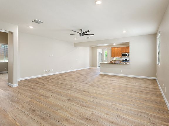 3rd image of 4139 W Granite Basin Dr