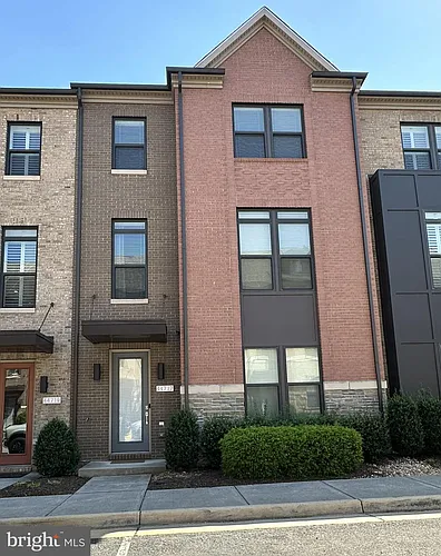 44717 Ellsworth Ter Photo 1