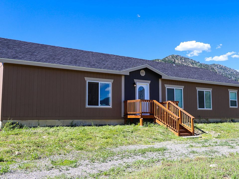 1st image of 211 Ponderosa Pl