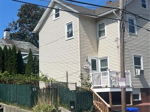 51 Cleveland St, Pawtucket, RI 02860