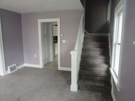 5th image of 3660 E 105th St