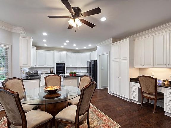 5th image of 2114 Jarrod Pl SE