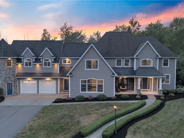 3730 Transit Rd, Orchard Park, NY 14127