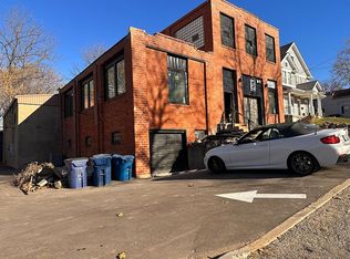 3723 Commonwealth Ave, Maplewood, MO 63143