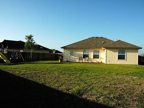 Mid Back Fence to House