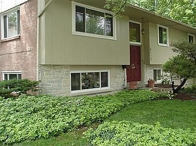 5th image of 6117 Teagarden Cir