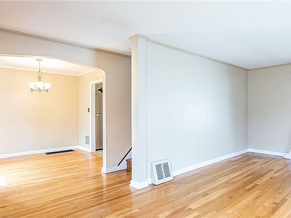 4th image of 125 Johnson Ave