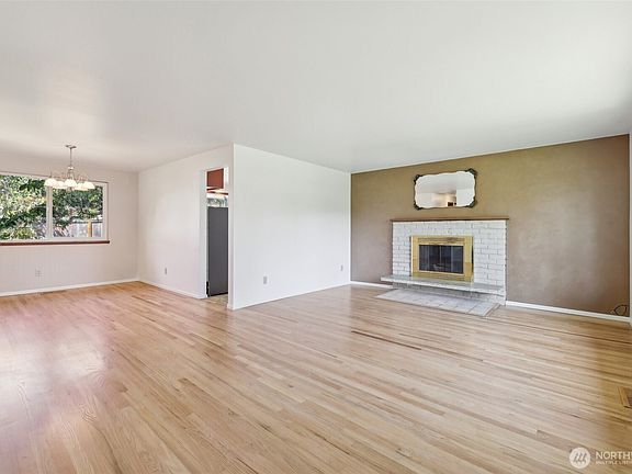 5th image of 6707 162 Place SW