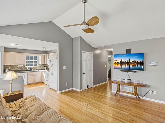 5th image of 343 Bryce Way