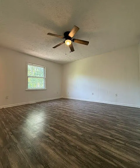 3459 Sutherland Dr — Photo 6