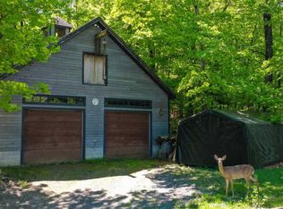 2023 Lands End Rd, Huletts Landing, NY 12841