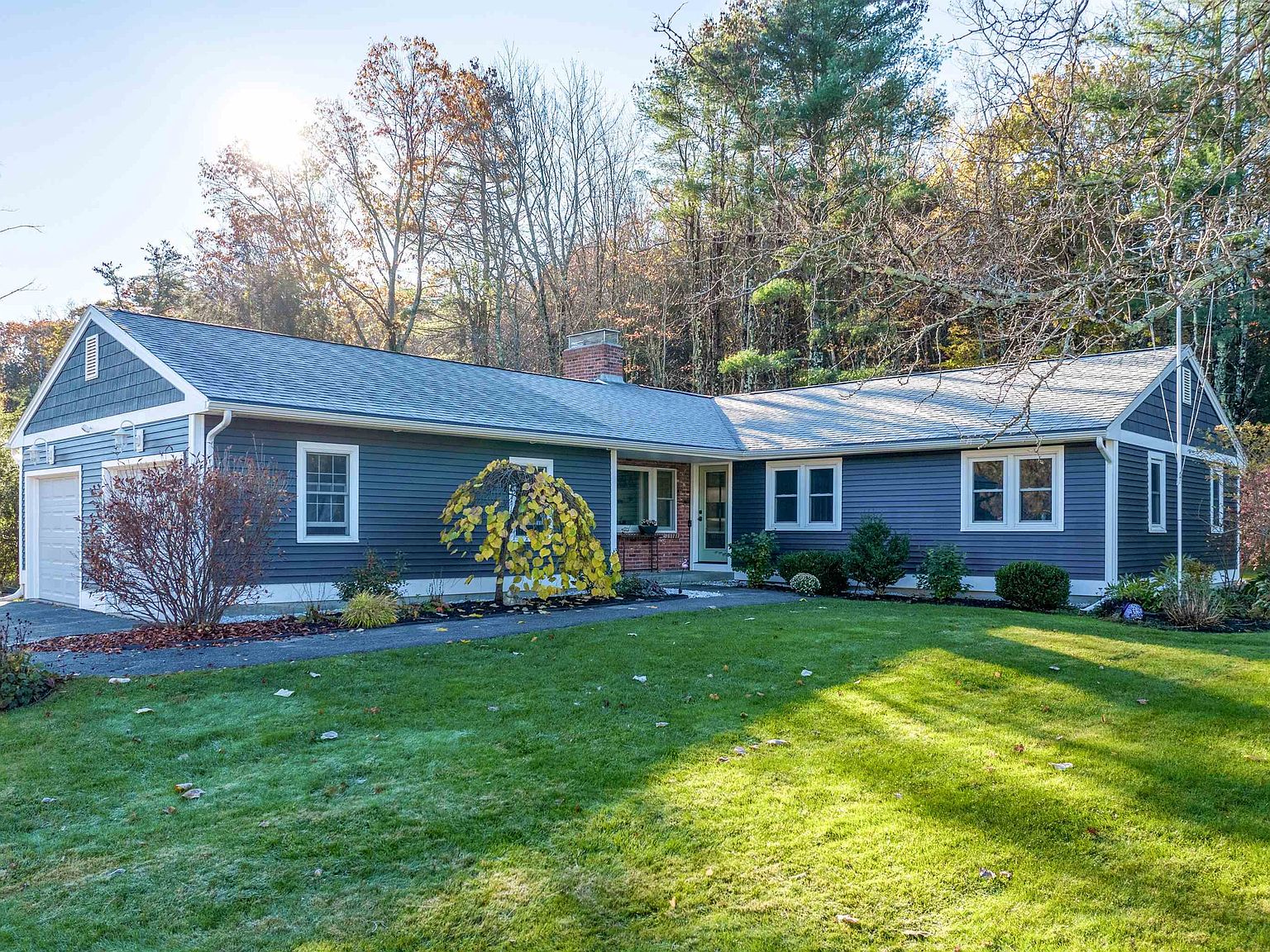 7 Lisa Beth Drive Dover NH 03820 Zillow