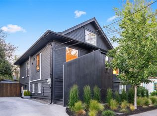 1018 Mason St, Victoria, BC V8T 1A3
