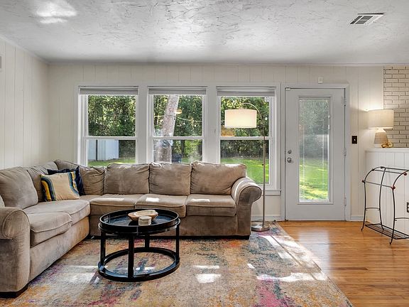 5th image of 2351 Amelia Cir