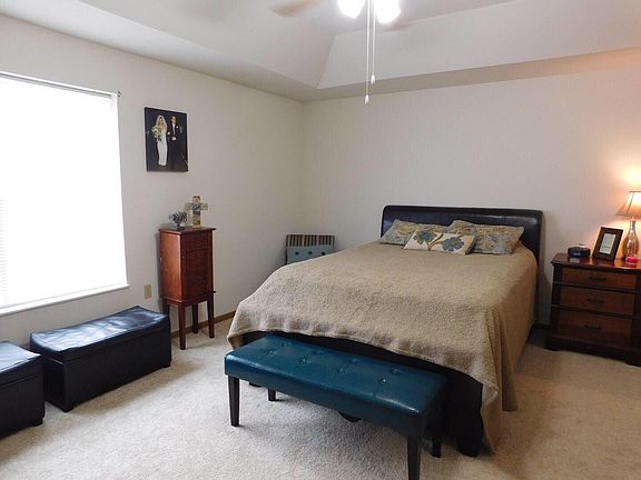 4th image of 316 Prairie Oaks Dr