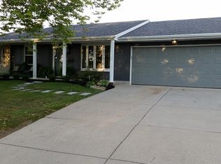6220 Seven Pines Dr, Dayton, OH 45449
