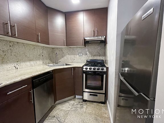 4th image of 425 E 80th St APT 6E