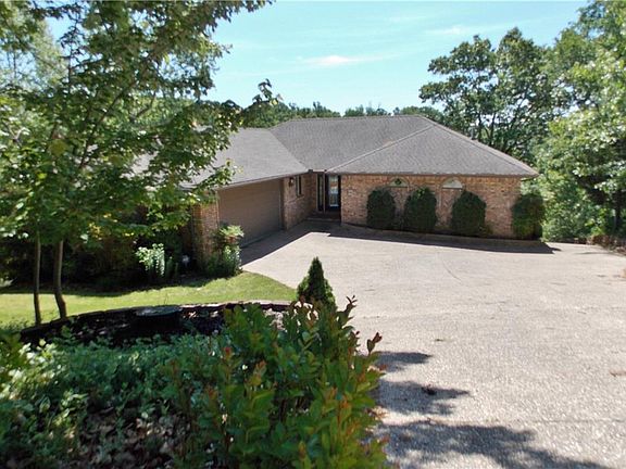 5th image of 34 Cromarty Ln