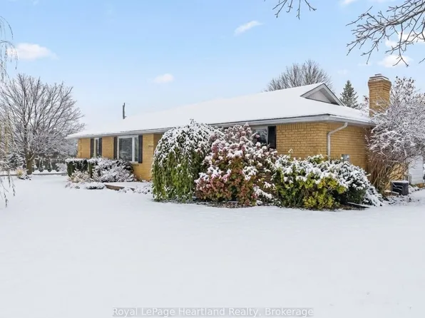 1020 Main St, Howick, ON N0G 2X0