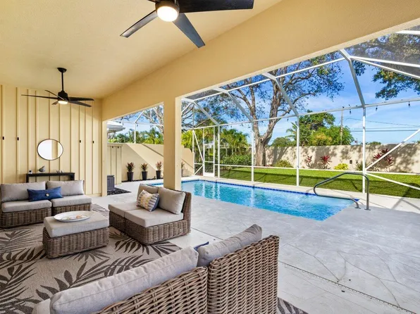8701 Wakefield Drive, Palm Beach Gardens, FL 33410