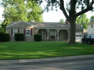 3707 NE 49th St, Kansas City, MO 64119