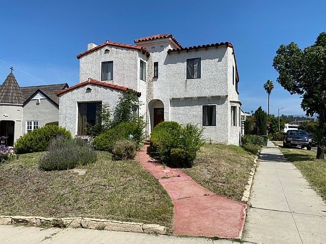 1st image of 5399 Navarro St