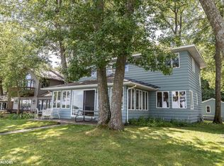 3822 240th St, Clear Lake, IA 50428