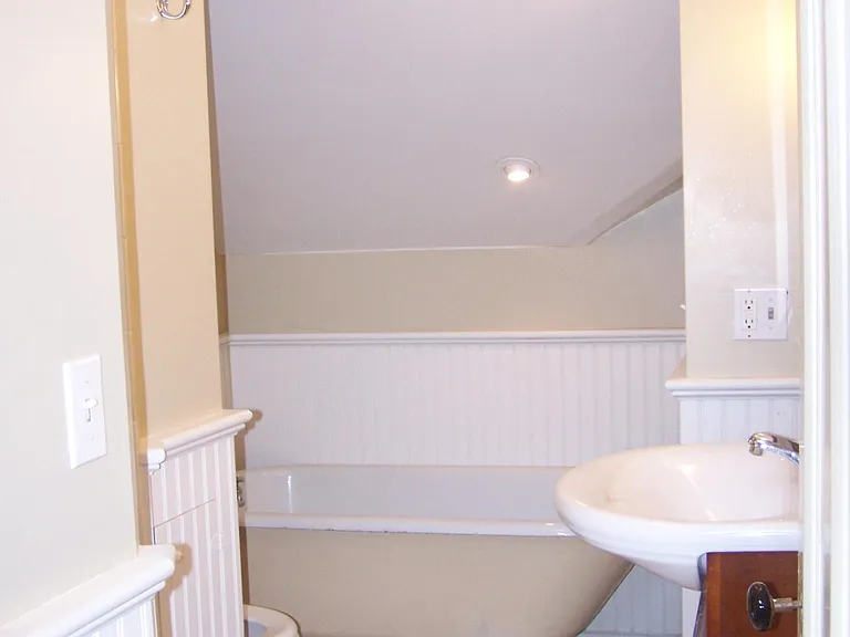 36 Greenough Ave #3 — Photo 32
