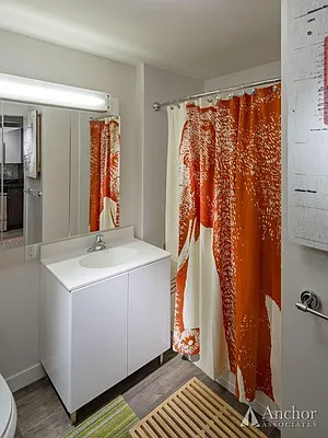 Rented by Anchor Associates | media 19