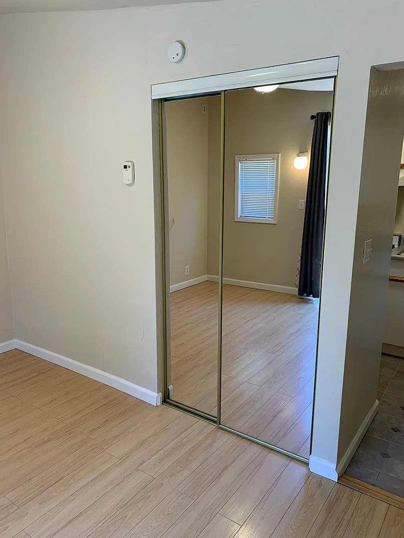 643 18th Avenue — Photo 3