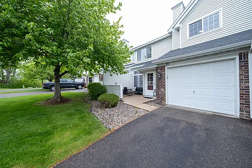 4275 Merrimac Ln N #21 Photo 1