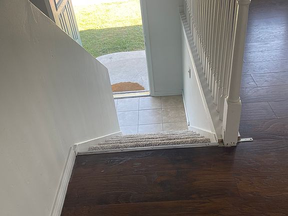 2nd image of 3741 W El Glen Ave