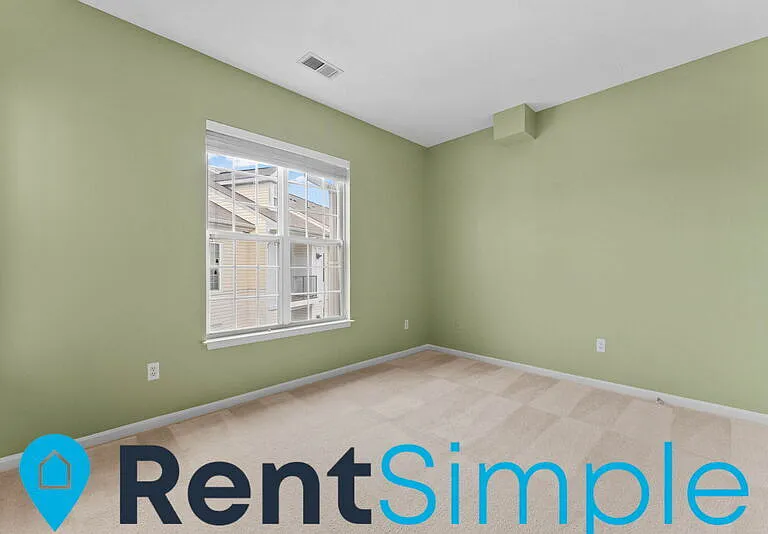 21210 McFadden Sq #402 — Photo 19