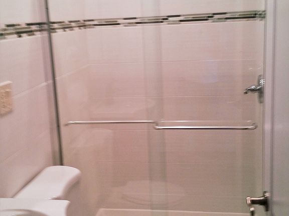 3rd image of 6212 Myrtle Ave #1