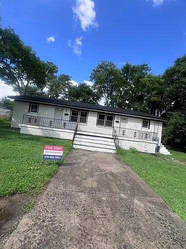 1302 Sharpe St Photo 1