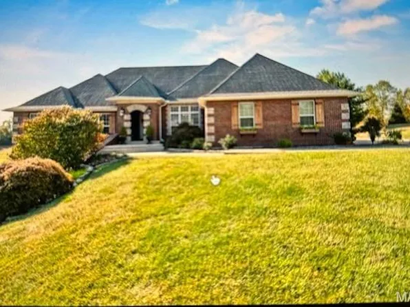 136 Oak Glenn, Cape Girardeau, MO 63701