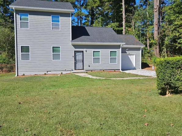 3374 Creekwood Dr, Rex, GA 30273