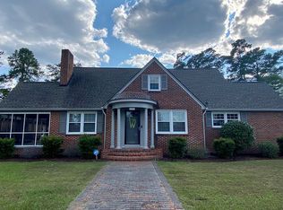 2107 1st Ave, Elizabethtown, NC 28337
