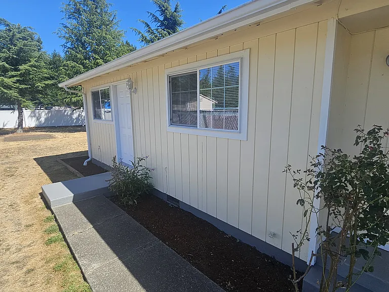 6780 Bonniewood Dr SE — Photo 8