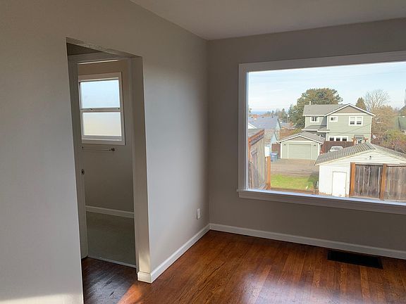 3rd image of 415 E 11th St
