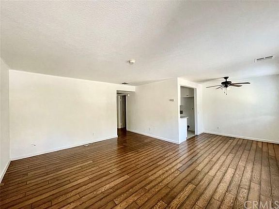 2nd image of 800 Grand Ave Unit B6