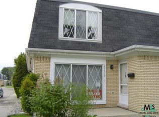 29672 City Ctr, Warren, MI 48093