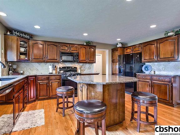 2nd image of 5218 S 166th Avenue Cir