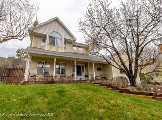 853 Mountain View Dr, New Castle, CO 81647