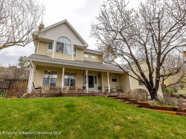 853 Mountain View Dr, New Castle, CO 81647