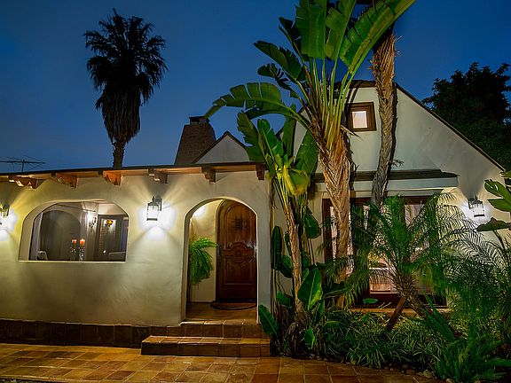 2nd image of 615 N Curson Ave