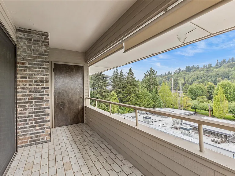 Large private Balcony